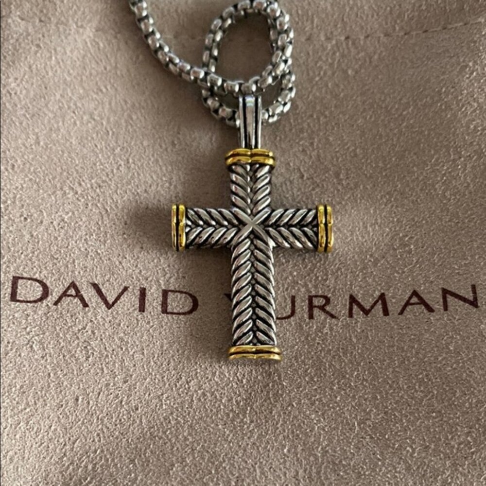 David Yurman Silver Cross Pendant Necklace with Cable Detailing